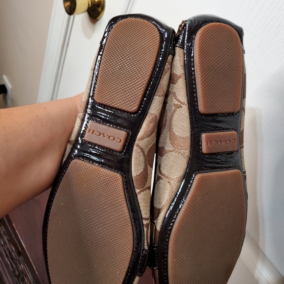 Coach Hellen Signature Brown Moccasin - Picture 8 of 9